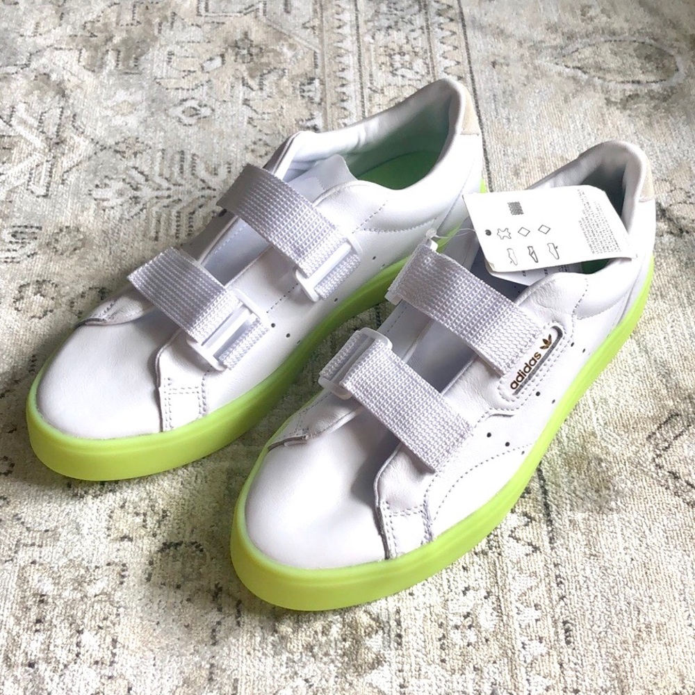 Kendall Jenner Adidas Originals SLEEK S Sneakers
